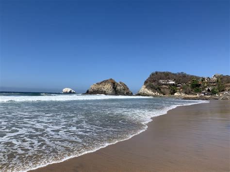 chicas playa nudista|Mi experiencia en Zipolite: bañarse desnudo en la playa